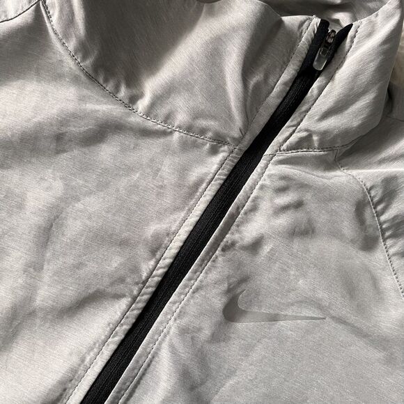 Nike Lightweight Asymmetrical Windbreaker Jacket Lt.Grey Sz L RN 56323 CA 05553 - Picture 13 of 16